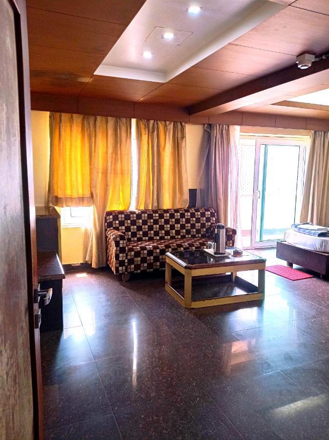 Shakuntala Hotel